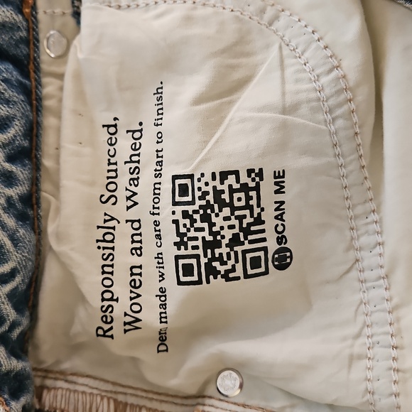 Cotton:On Super Baggy Light Wash Jeans: Size- 24 - Picture 6 of 11